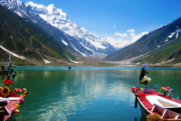 Essay-on-Tourism-in-Pakistan-Its-Benefits-Short-Note